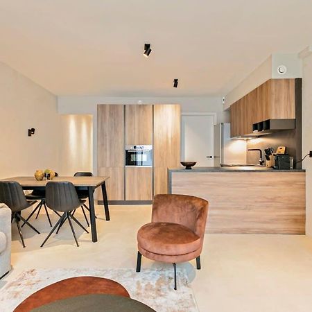 Huswell - Unique Apartment In The City-Center Of Knokke Экстерьер фото